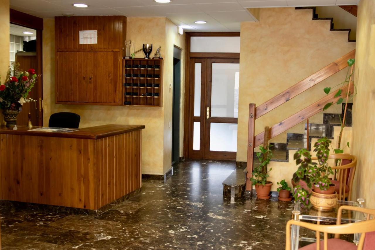 Hotel Pensio La Creu Esterri d'Àneu Exterior foto